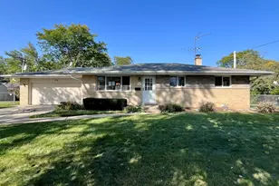 420 W Millers Rd, Des Plaines, IL 60016 - Photo 1