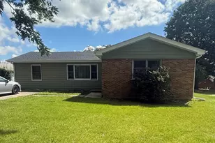 355 Hilltop Dr, North Aurora, IL 60542 - Photo 1
