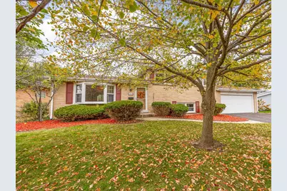 212 55th Place, Downers Grove, IL 60516 - Photo 1