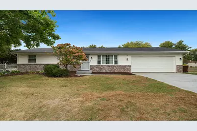 910 Greglynn Street, Machesney Park, IL 61115 - Photo 1