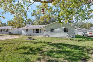 2032 Roberts St, Wilmington, IL 60481 - Photo 1