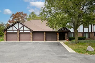 1751 Plymouth Ct, Wheaton, IL 60189 - Photo 1