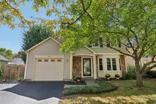 707 Crossland Dr, Grayslake, IL 60030 - Photo 1