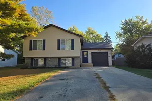 38055 N Russell Ave, Beach Park, IL 60087 - Photo 1