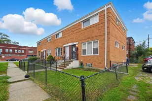 1205 S 17th Ave, Maywood, IL 60153 - Photo 1