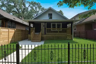 8841 S Elizabeth St, Chicago, IL 60620 - Photo 1