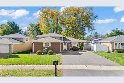 10600 S Highland Avenue, Worth, IL 60482 - Photo 1