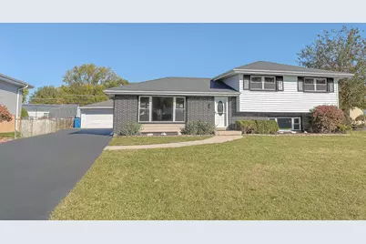 7822 W 99th Place, Palos Hills, IL 60465 - Photo 1
