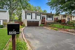 8601 S Kean Ave, Hickory Hills, IL 60457 - Photo 1