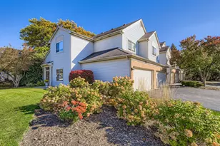 269 Nicole Dr, South Elgin, IL 60177 - Photo 1