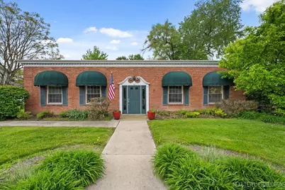 422 E State Street, Geneva, IL 60134 - Photo 1