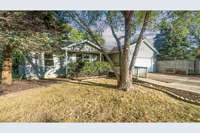 36955 N Garrick Avenue, Waukegan, IL 60087 - Photo 1