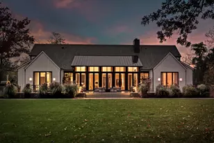 2064 Norfork Rd, Northfield, IL 60093 - Photo 1