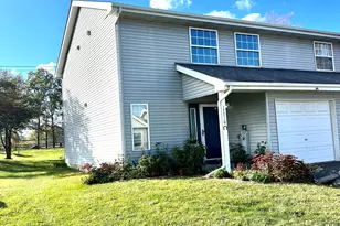 17716 W Horseshoe Ln, Gurnee, IL 60031 - Photo 1