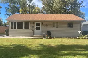 118 S Normandy Dr, Chicago Heights, IL 60411 - Photo 1