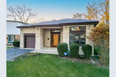 134 N Caroline Avenue, Elmhurst, IL 60126 - Photo 1