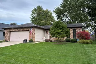 525 Saratoga Dr, Elburn, IL 60119 - Photo 1