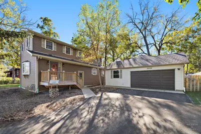 25721 W Lakeview Avenue, Wauconda, IL 60084 - Photo 1