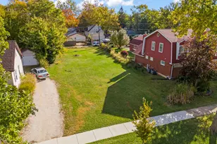 229 S Park St, Westmont, IL 60559 - Photo 1