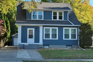 614 N Brinton Ave, Dixon, IL 61021 - Photo 1