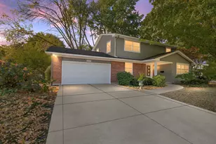 1666 Lin Lor Ct, Elgin, IL 60123 - Photo 1