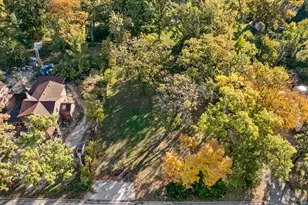 8619 S 85th Ct, Hickory Hills, IL 60457 - Photo 1