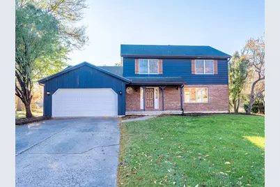 19 Cedar Gate Circle, Sugar Grove, IL 60554 - Photo 1