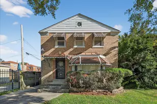 9915 S Yates Ave, Chicago, IL 60617 - Photo 1