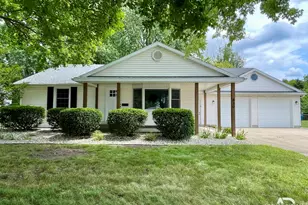 830 W River St, Bourbonnais, IL 60914 - Photo 1