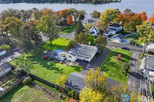 42665 N Addison Ln, Antioch, IL 60002 - Photo 1