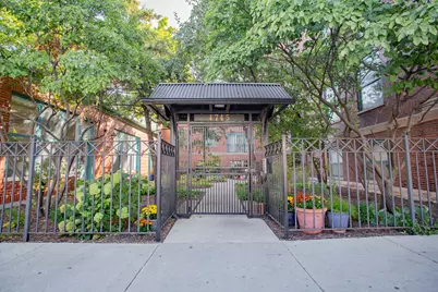 4745 N Ravenswood Avenue #210, Chicago, IL 60640 - Photo 1