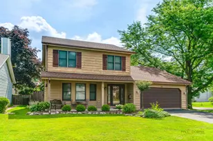 619 N California Ave, Mundelein, IL 60060 - Photo 1