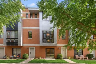 2225 W Madison St, Chicago, IL 60612 - Photo 1