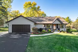 13546 Raccoon Run, Roscoe, IL 61073 - Photo 1