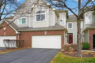 6034 Delaney Dr, Hoffman Estates, IL 60192 - Photo 1