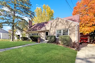 1224 W Violet St, Freeport, IL 61032 - Photo 1