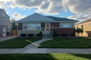 [Address not provided], Westchester, IL 60154 - Photo 1