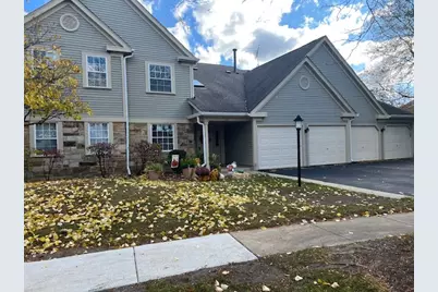 307 Glasgow Lane #V2, Schaumburg, IL 60194 - Photo 1