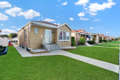 8232 S Sacramento Avenue, Chicago, IL 60652 - Photo 1