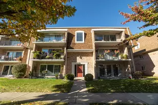 8712 Mobile Ave, Oak Lawn, IL 60453 - Photo 1