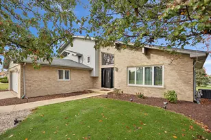 701 Wayne Dr, Crete, IL 60417 - Photo 1