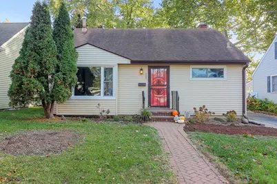 121 W Park Drive, Lombard, IL 60148 - Photo 1