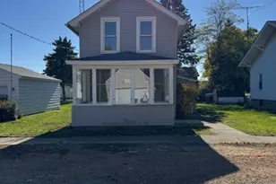 210 Elm St, Maple Park, IL 60151 - Photo 1