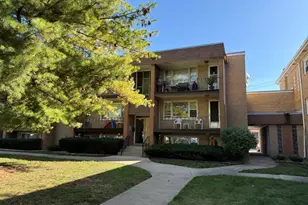 6419 S Oak Park Ave, Chicago, IL 60638 - Photo 1