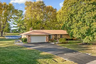 8181 W Hilltop Ct, Winnebago, IL 61088 - Photo 1