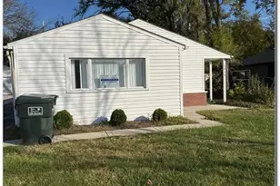 2810 Lexington Dr, Hazel Crest, IL 60429 - Photo 1