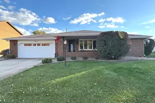 635 Independence Dr, Bourbonnais, IL 60914 - Photo 1