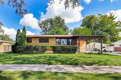315 N Drury Lane, Arlington Heights, IL 60004 - Photo 1
