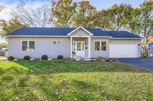 630 N Buell Ave, Aurora, IL 60506 - Photo 1