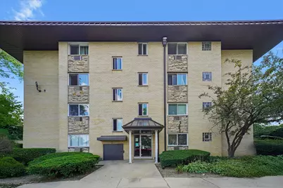 2226 S Goebbert Road S #473, Arlington Heights, IL 60005 - Photo 1